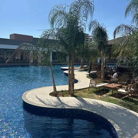 Grand Sapphire Casino 20 Apartment